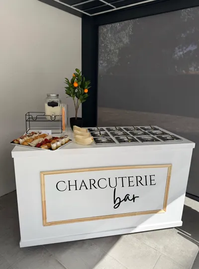 Location bar blanc personnalisable — Les Pimp'ettes